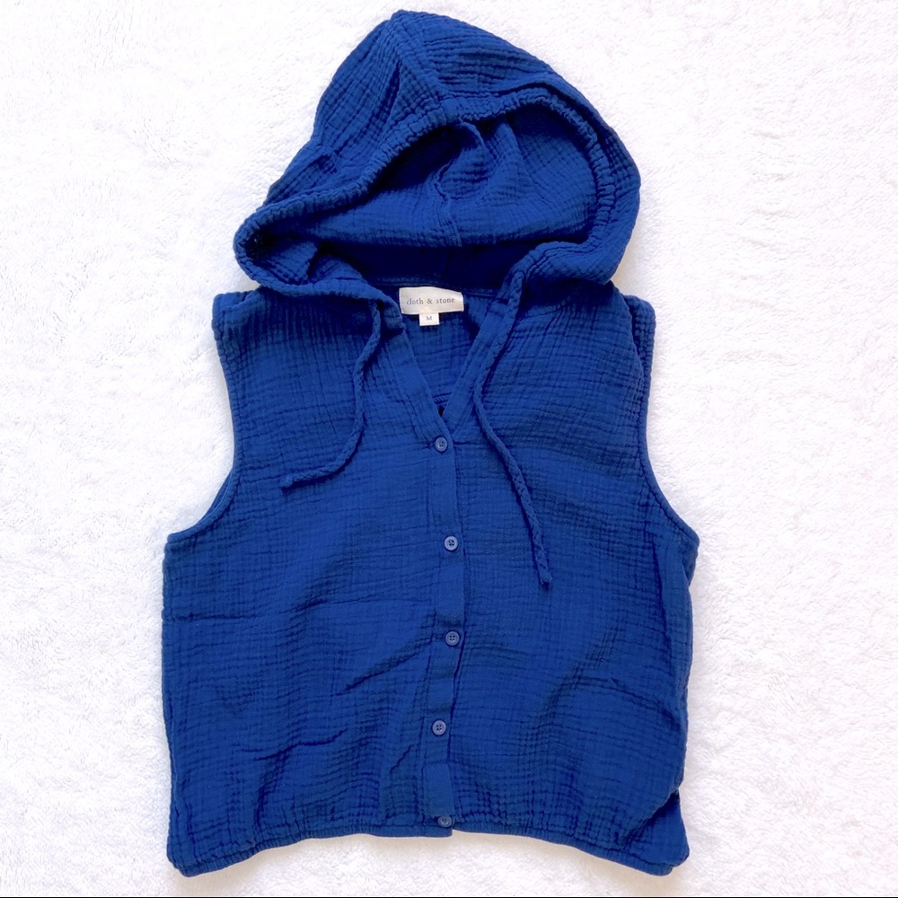 Anthropologie Cloth and Stone hooded crop top blue